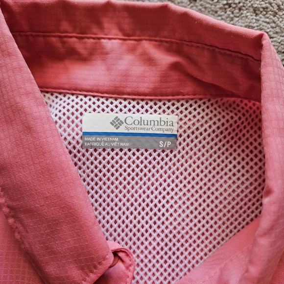 Pink Columbia Shirt size S EUC - Picture 3 of 4